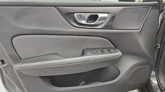 Volvo V60 B4 D Plus Dark aut ! Z Polskiego Salonu ! Faktura VAT ! Warszawa - zdjęcie 10