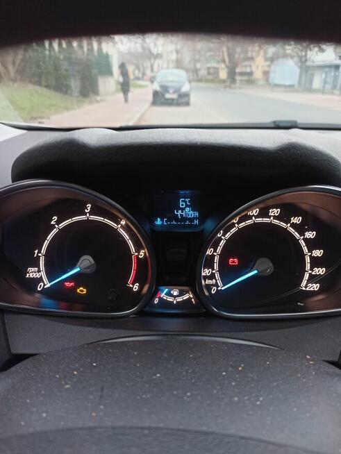 Ford fiesta 1.6 TDCI Puławy - zdjęcie 10
