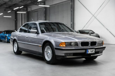 BMW 740 Oryginał. Bezwypadkowa. Niski przebieg. Węgrzce - zdjęcie 5
