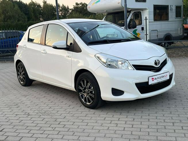 Toyota Yaris *Benzyna*Niski Przebieg*Gwarancja* Zduńska Wola - zdjęcie 9