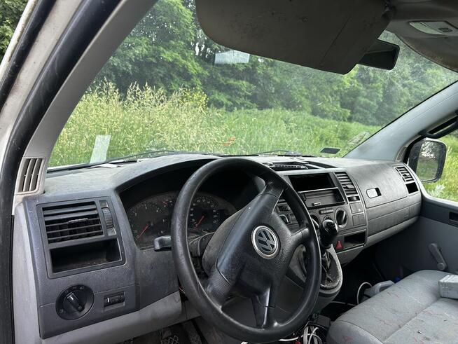 Sprzedam - VW T5 uszkodzony Strzelin - zdjęcie 5