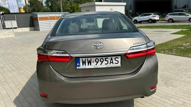 Toyota Corolla Sedan Warszawa - zdjęcie 3