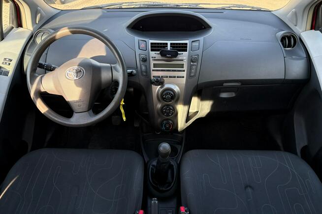 Toyota Yaris 1.0 VVT-i | Stan BDB | Klimatyzacja | Pyzdry - zdjęcie 9