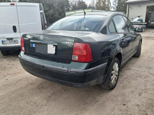 Volkswagen Passat 1.8 turbo sedan niedrogo Fasty - zdjęcie 5