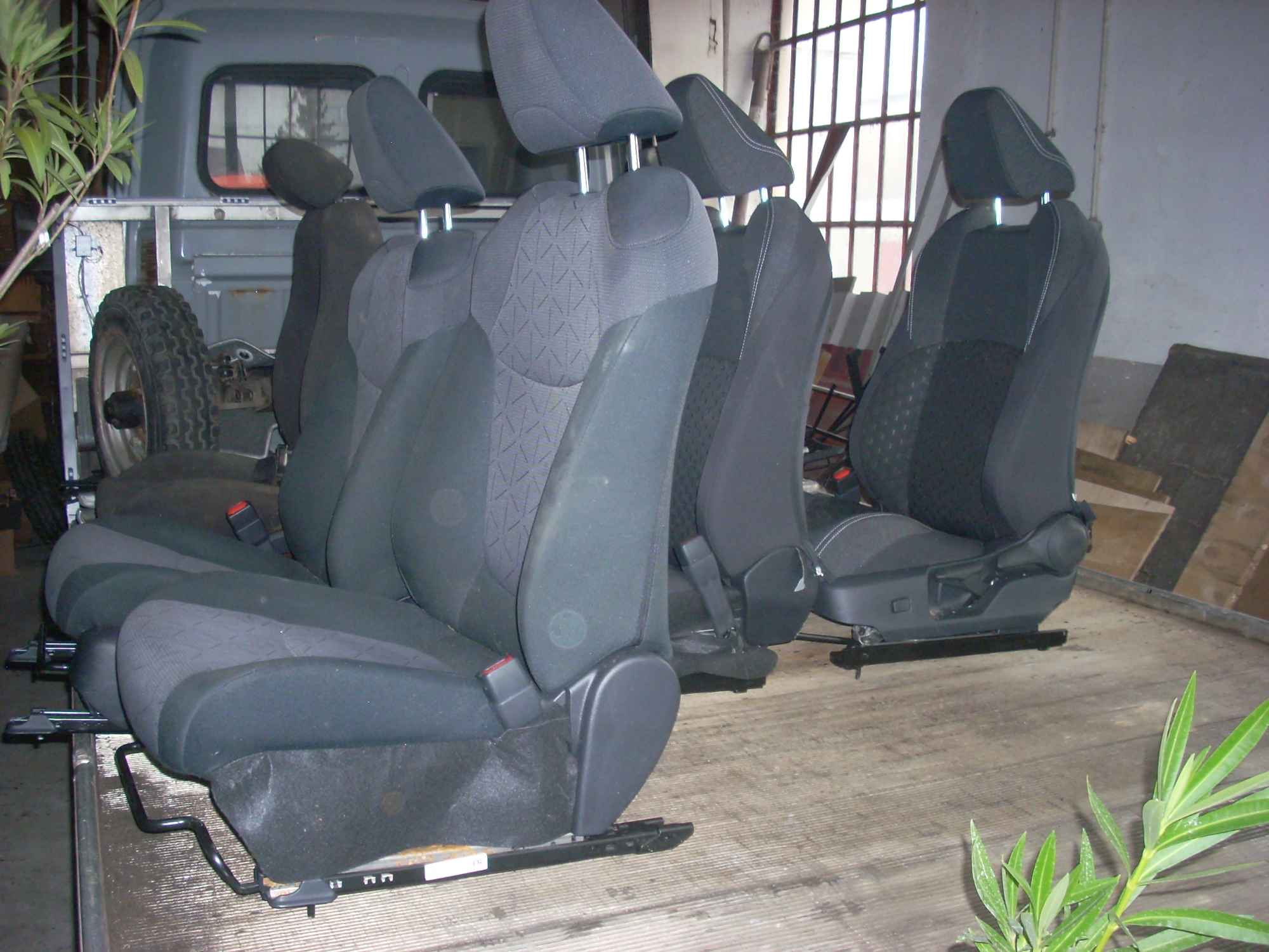Siedzenia przednie Marki - zdjęcie 2