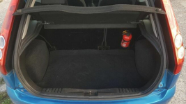 Ford Fiesta 1.3 benzyna 2004 r. w ładnym stanie Namysłów - zdjęcie 8