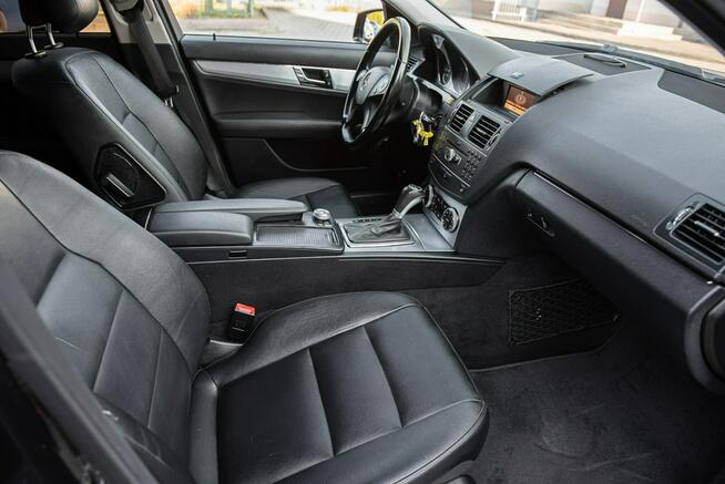 Mercedes C 350 4 Matic C350 CDI Avantgarde ! Full Opcja ! Opłacony ! Zwoleń - zdjęcie 9