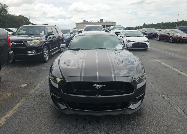 Ford Mustang GT Premium / 5.0 V8 / niski przebieg Cieszyn - zdjęcie 2