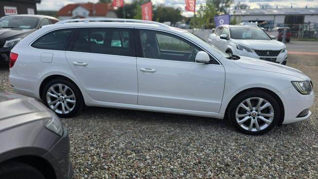Škoda Superb xsenon panorama super stan navi Lębork - zdjęcie 5