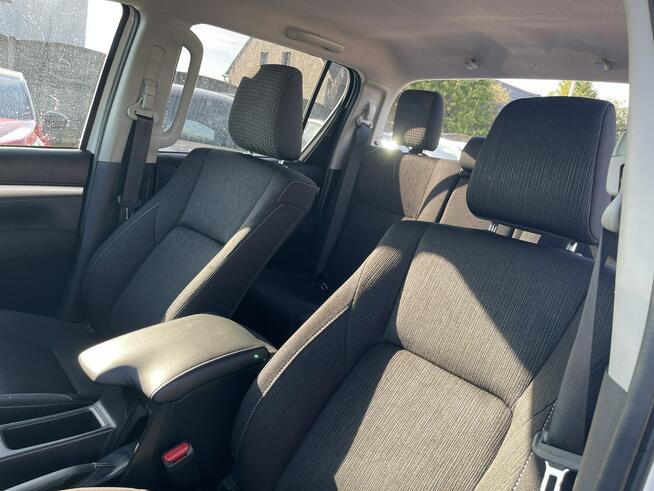 Toyota Hilux Salon PL_Active 4x4 HAK Automat Podgrzewanie Kamera 204KM Gliwice - zdjęcie 11