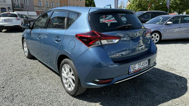 Toyota Auris Benzyna Zarejestrowany Ubezpieczony Elbląg - zdjęcie 12
