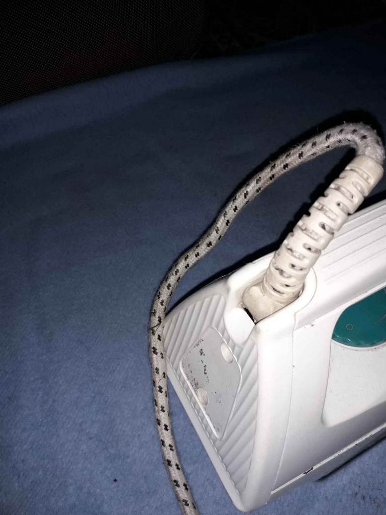 Żelazko Eldom w pełni sprawne Bielany - zdjęcie 2