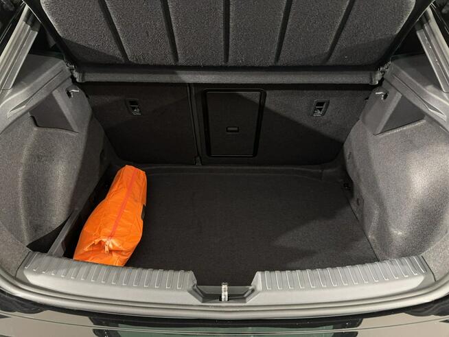 Seat Leon VAT 23% Xcellence 1.5TSI 150KM DSG 2022/2023 r., salon PL Myślenice - zdjęcie 8