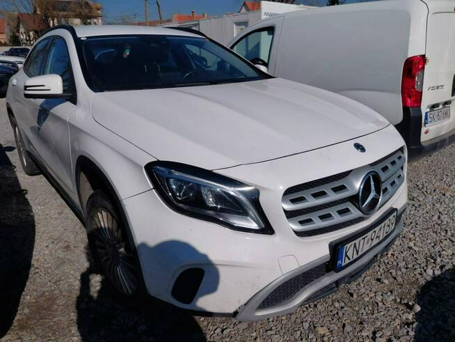Mercedes GLA 180 Komorniki - zdjęcie 1