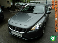 sprzedam ładne VOLVO V-40 2.0 DIASEL