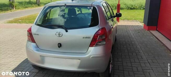 Toyota Yaris 1.0 VVT-i Life Chełmce - zdjęcie 5