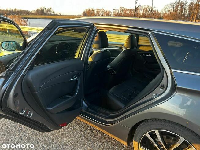 Hyundai i40 1.7 CRDi Automatik Premium Mała Wieś - zdjęcie 11