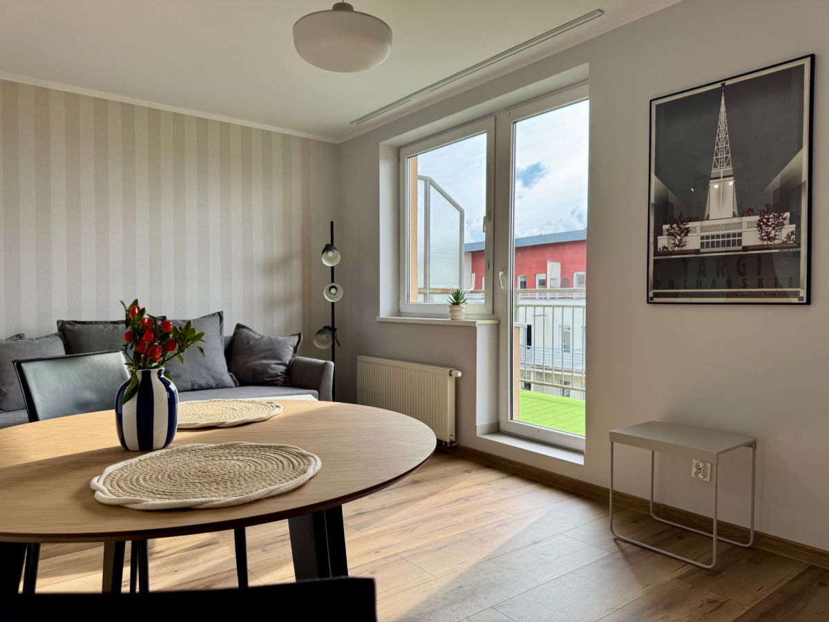 Kawalerka po remoncie, balkon, Kampus Morasko. Poznań - zdjęcie 2