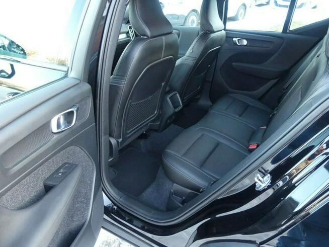 Volvo XC 40 XC40 T4 AWD R-Design Navi Kamera RfK Leder F. VAT23 Dąbrówka Wielka - zdjęcie 11
