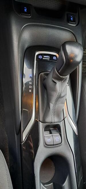 Sprzedam Toyote Corolle hybryda Chwaszczyno - zdjęcie 9