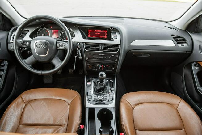 Audi A4 S-Line ! 2.0TDI 143KM Manual ! Opłacona ! Serwisowana ! Zwoleń - zdjęcie 5