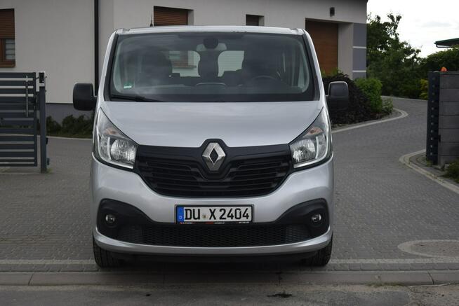 Renault Trafic 1.6D Vivaro 9 Osobowy Klima Hak Sprowadzony Opłacony Majdan Sieniawski - zdjęcie 2
