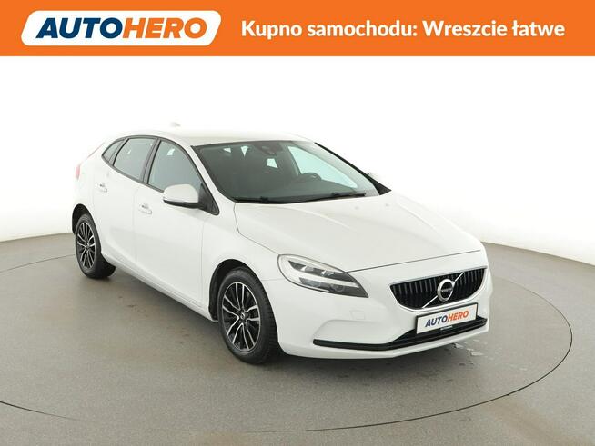 Volvo V40 automat niski przebieg navi PDC tempomat LED Warszawa - zdjęcie 10