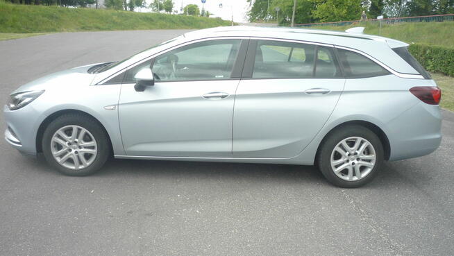Opel Astra SPORTS TOURNER 1,6 CDTI - Automat Środa Wielkopolska - zdjęcie 4