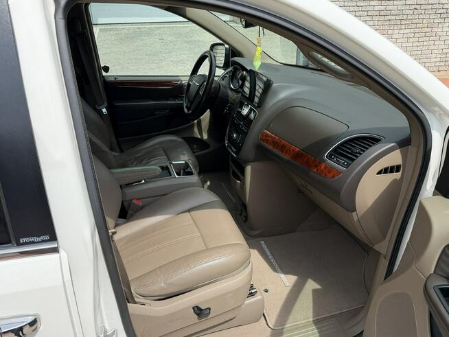 Chrysler Town &amp; Country 3.6 Benzyna+Gaz Top Stan Gostyń - zdjęcie 7