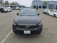 Volvo XC 40 Ultimate Bright Theme / 4x4 / niski przebieg Warszawa - zdjęcie 2