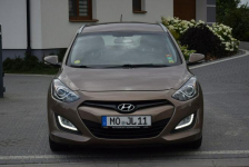 Hyundai i30 1.6D Klima Led Brązowy PDC Sprowadzony Opłacony Majdan Sieniawski - zdjęcie 2
