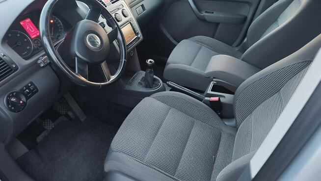 Volkswagen Touran 1,9 TDI 105KM 235tys.km/Kamera Navi/Alu/Super Szczecin - zdjęcie 10
