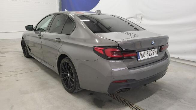 BMW 520 d xDrive mHEV M Sport sport-aut Grójec - zdjęcie 8