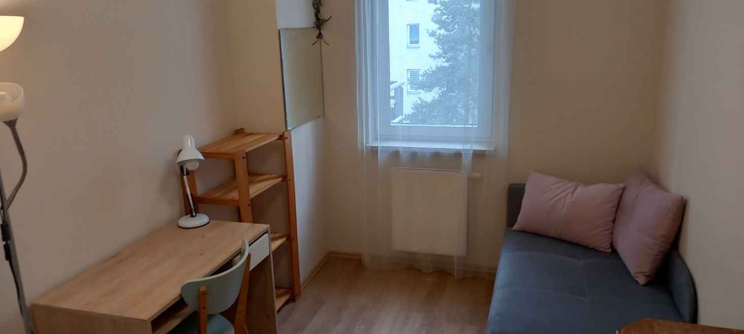 Samodzielny Pokój dla Dziewczyny Warszawa Targówek Metro Targówek - zdjęcie 1