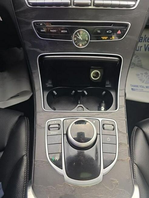 Mercedes C 300 4Matic / Pakiet AMG / mała szkoda Wrocław - zdjęcie 9