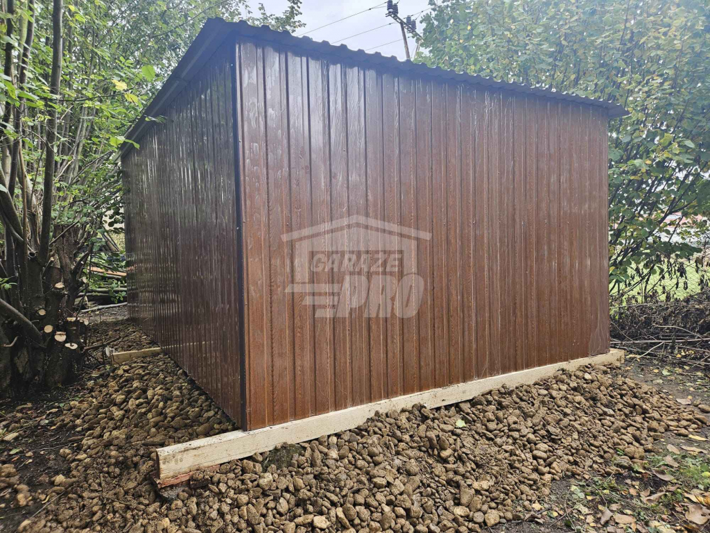 Garaż blaszany 3x4 Brama - ciemny orzech - drewnopodobny Dach GP576 Miastko - zdjęcie 4