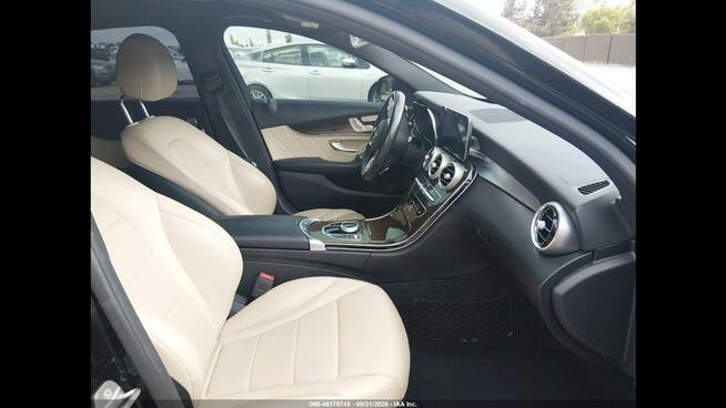 Mercedes C 300 Warszawa - zdjęcie 7