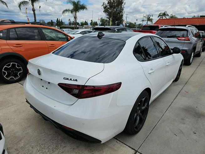 Alfa Romeo Giulia Ti Sport / niski przebieg Tarnów - zdjęcie 4