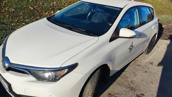 Toyota Auris 1330l benzyna + LPG wysokiej klasy Premium Dąbrowa Górnicza - zdjęcie 2