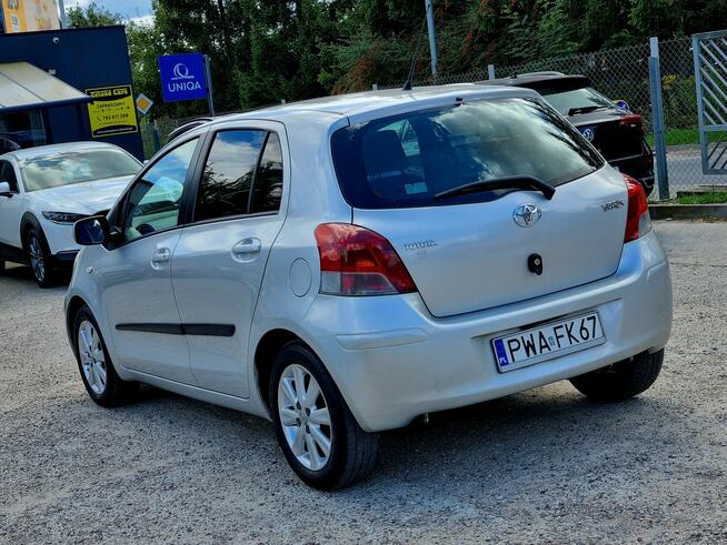 Toyota Yaris Serwis Multifunkcja CLimatronic Zarejestrowany! Szczecin - zdjęcie 7