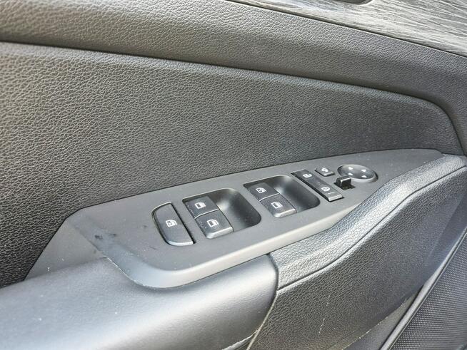 Kia Sportage 1.6 T-GDI  MHEV 150 KM DCT FWD Wersja L SalonPL FV23% Łódź - zdjęcie 11