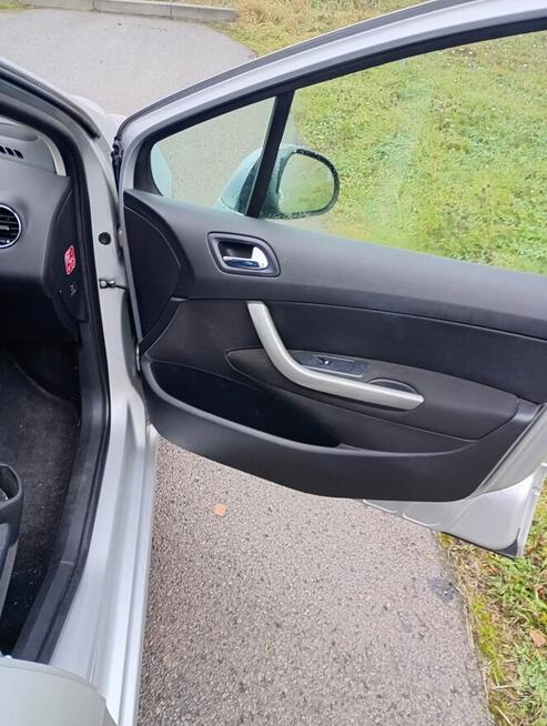 PEUGEOT 308 SW 1,6 benzyna 2010 rok Łoniów - zdjęcie 11