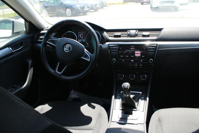 Škoda Superb Salon Polska Gwarancja Warszawa - zdjęcie 11