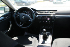 Škoda Superb Salon Polska Gwarancja Warszawa - zdjęcie 11