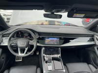 Audi Q8 S-line mHEV Quattro Pamięć Pneumatyka Kamery360 HAK  286KM Gliwice - zdjęcie 10