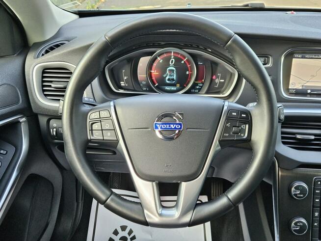 Volvo V40 Ładne i Zadbane* Panorama dach* Rok GWARANCJI Opoczno - zdjęcie 12