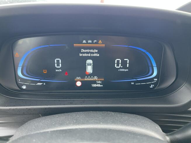 Hyundai Bayon Podgrzewanie Czujniki park.  Virtual cockpit Gliwice - zdjęcie 9