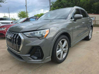 Audi Q3 Bogata wersja wyposażenia / Quattro / S-Line