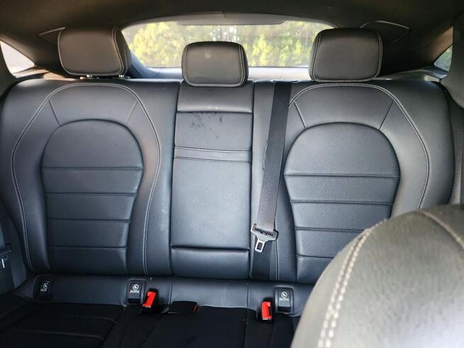 Mercedes GLC 300 4Matic / pakiet AMG / niski przebieg Chwaszczyno - zdjęcie 9