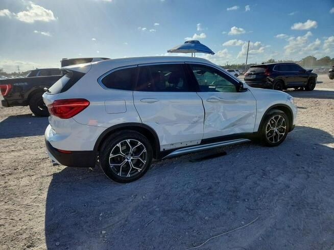 BMW X1 B48 / xDrive / niski przebieg Wrocław - zdjęcie 4